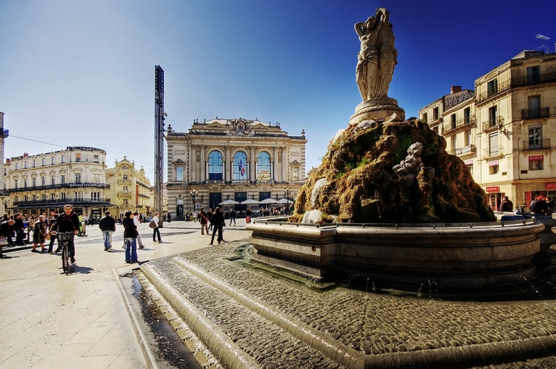 Montpellier_Place_de_la_Comdie.jpg