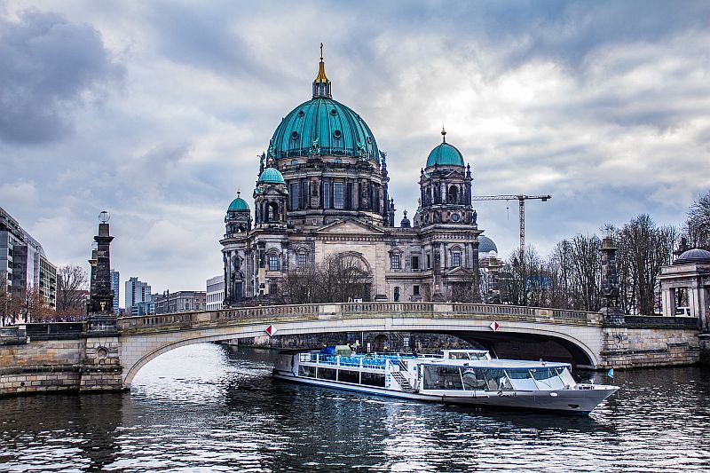 berlin-kirche-800.jpg berlin-kirche-800.jpg