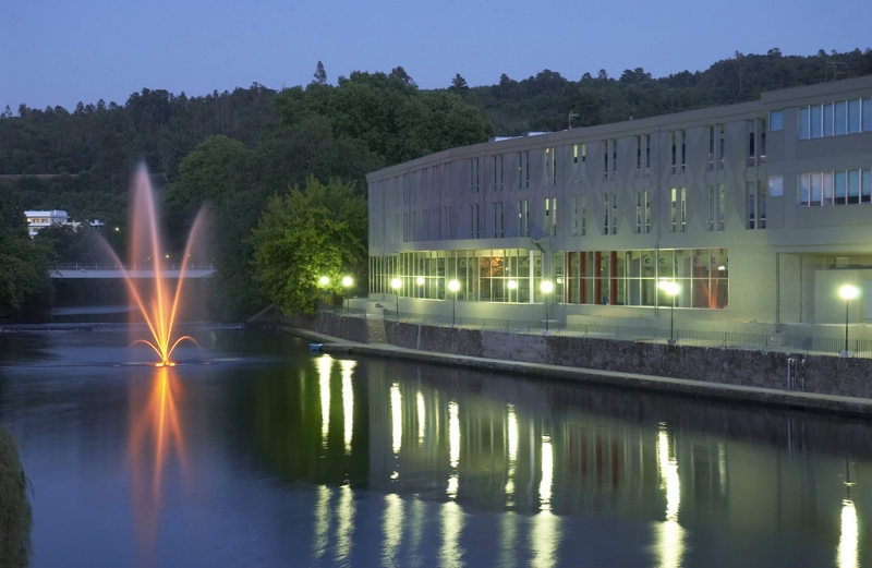 S-Pedro-do-Sul-thermes-nuit.jpg S-Pedro-do-Sul-thermes-nuit.jpg
