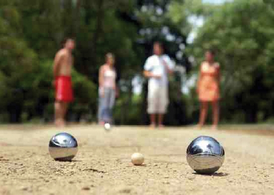 raptor-park-petanque.jpg raptor-park-petanque.jpg